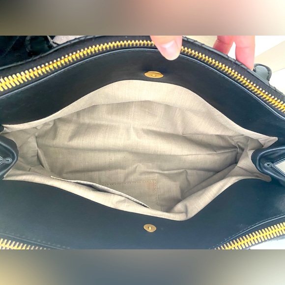 !!SOLD!! MARC JACOBS LEATHER SHOULDER BAG - Picture 6 of 9